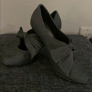 Grey cloth heels